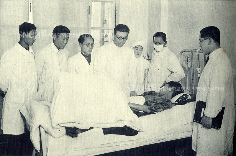 [1932] 경성의학전문학교부속의원 백인제 외과 과장의 회진
