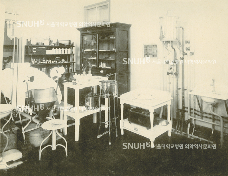 1908---부인과-외래진료실