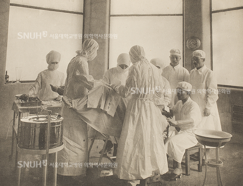 1916 - 산부인과 수술